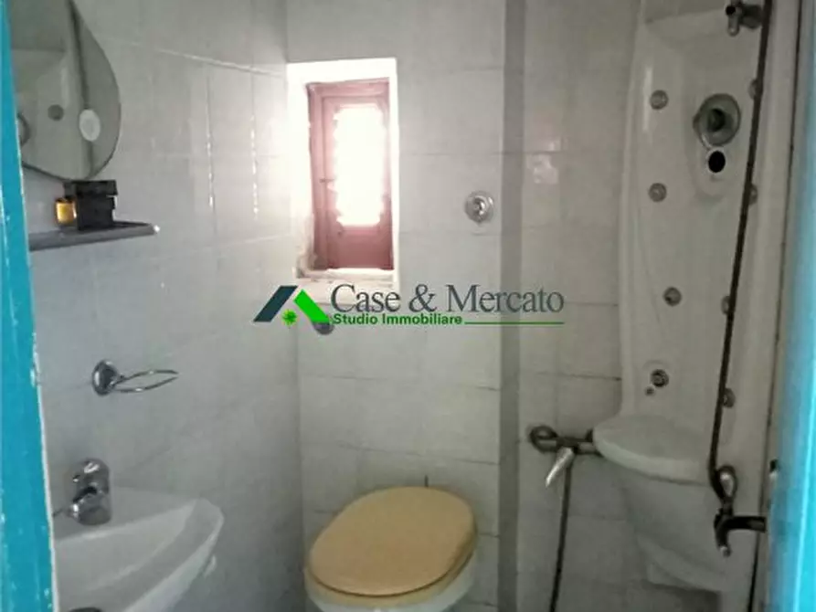 Immagine 10 di Casa semindipendente in vendita  a Lucca