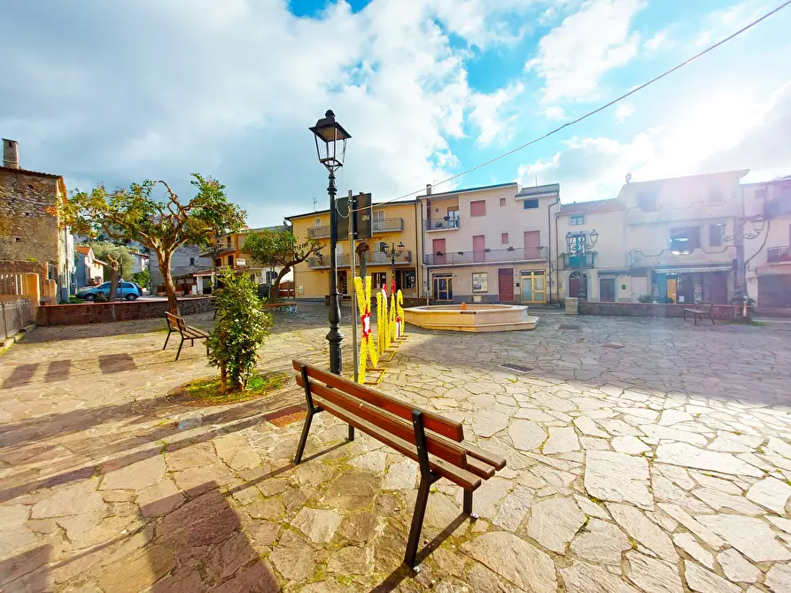 Immagine 5 di Palazzo in vendita  2 a Camerota