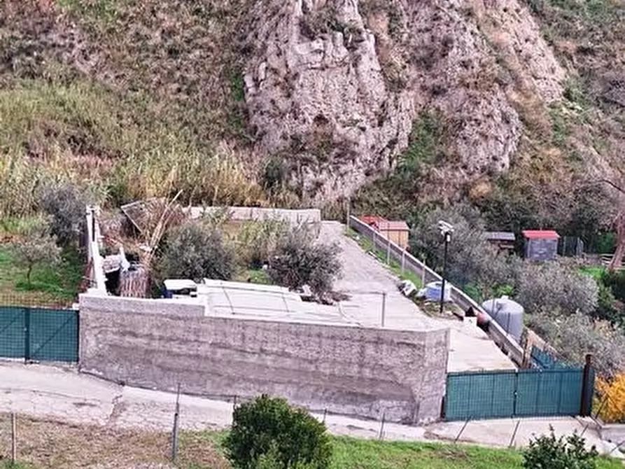 Immagine 2 di Terreno in vendita  a Messina
