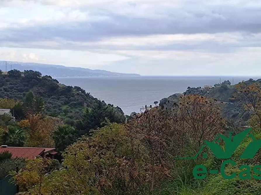 Immagine 4 di Terreno in vendita  a Messina