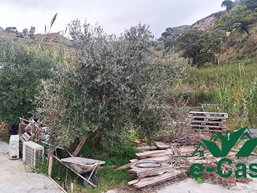 Immagine 9 di Terreno in vendita  a Messina