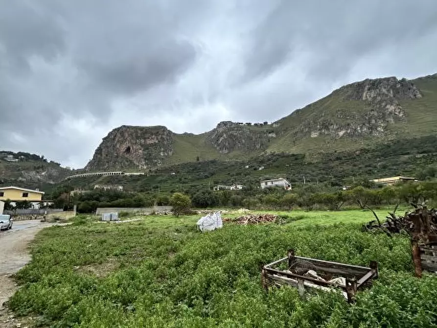 Immagine 1 di Terreno in vendita  a Palermo