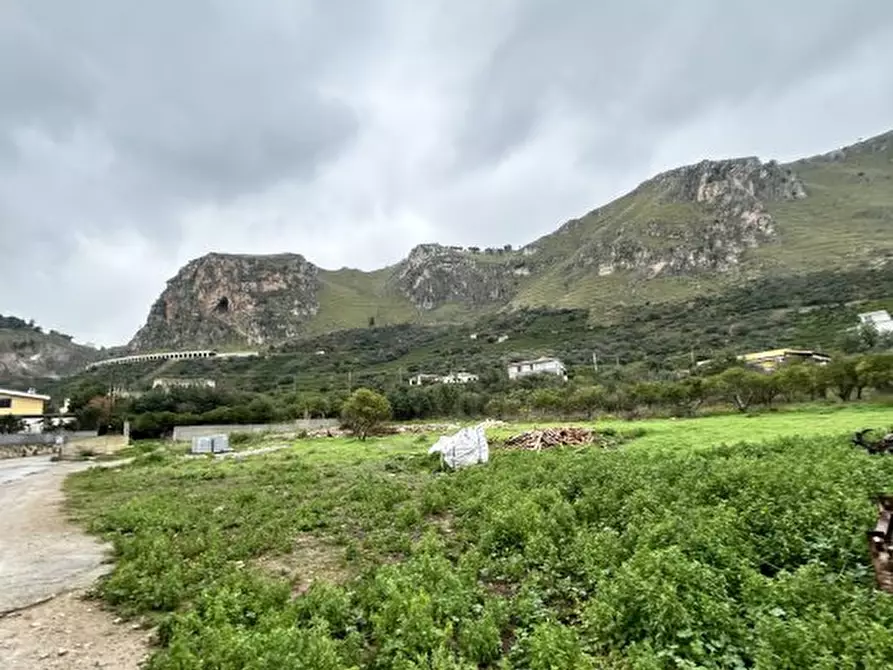 Immagine 2 di Terreno in vendita  a Palermo