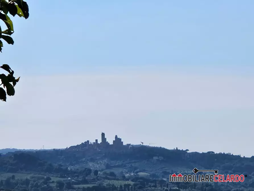 Immagine 4 di Terreno in vendita  a Colle Di Val D'elsa
