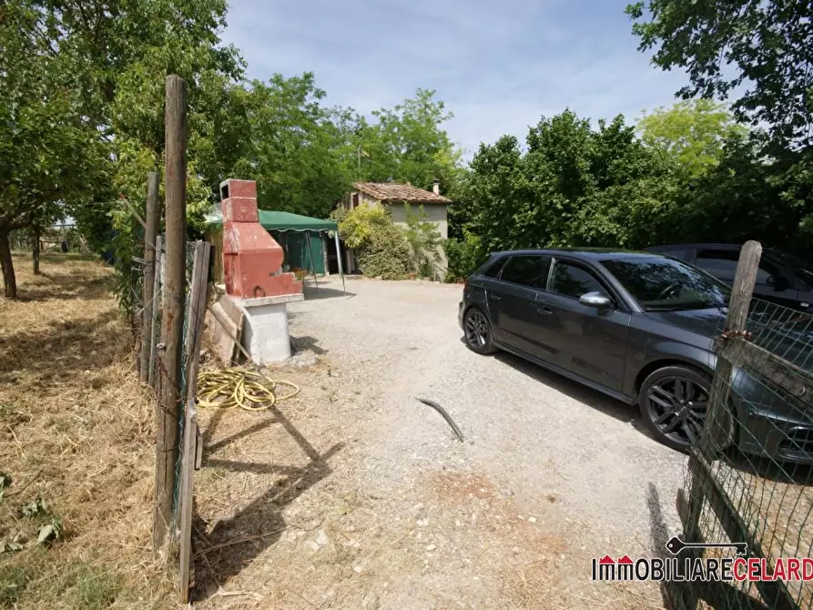Immagine 4 di Terreno in vendita  a Colle Di Val D'elsa