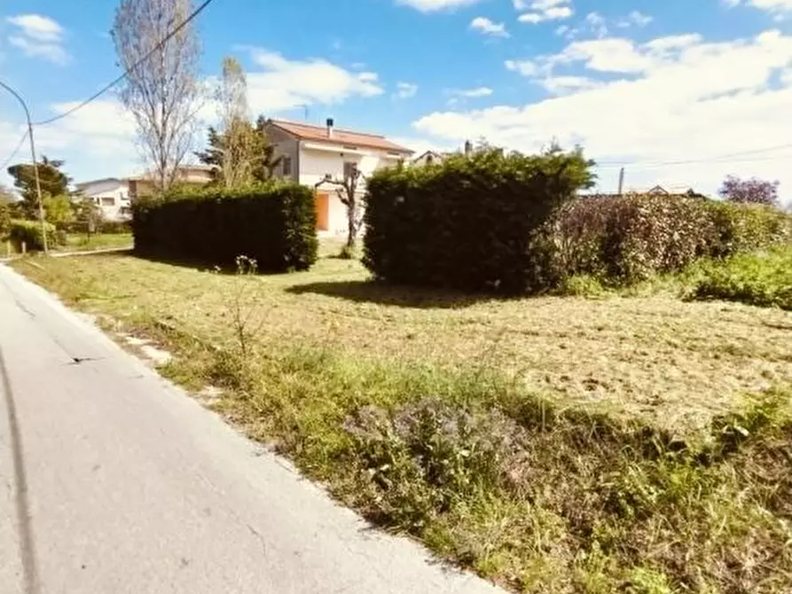 Immagine 2 di Terreno edificabile in vendita  a Frisa