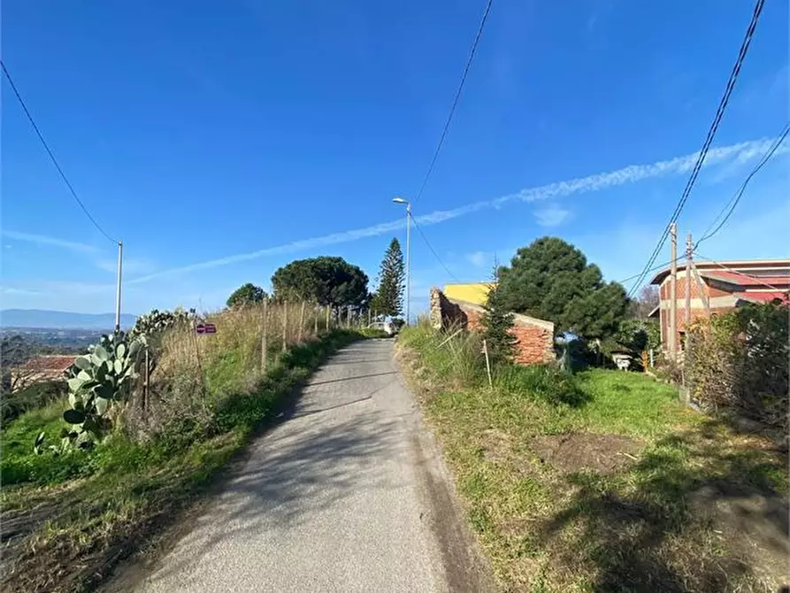 Immagine 5 di Terreno in vendita  10 a Messina