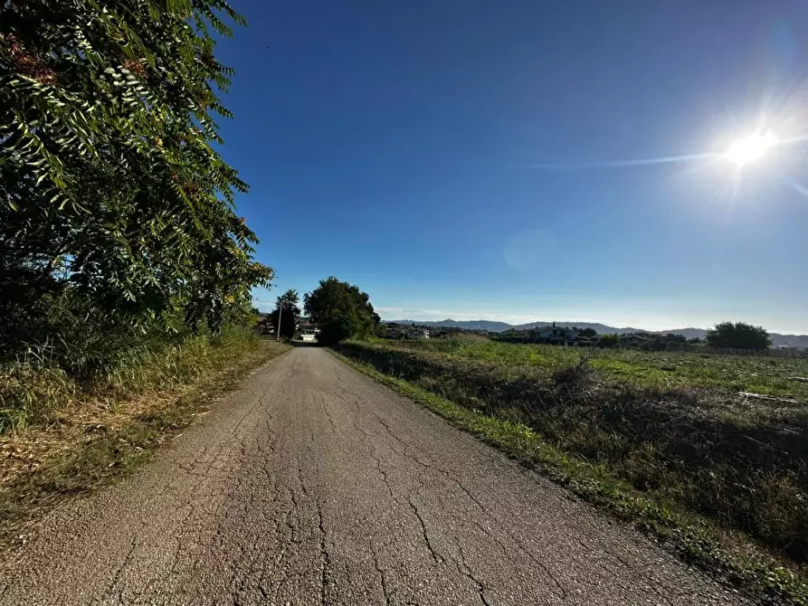 Immagine 10 di Terreno edificabile in vendita  a Rosciano