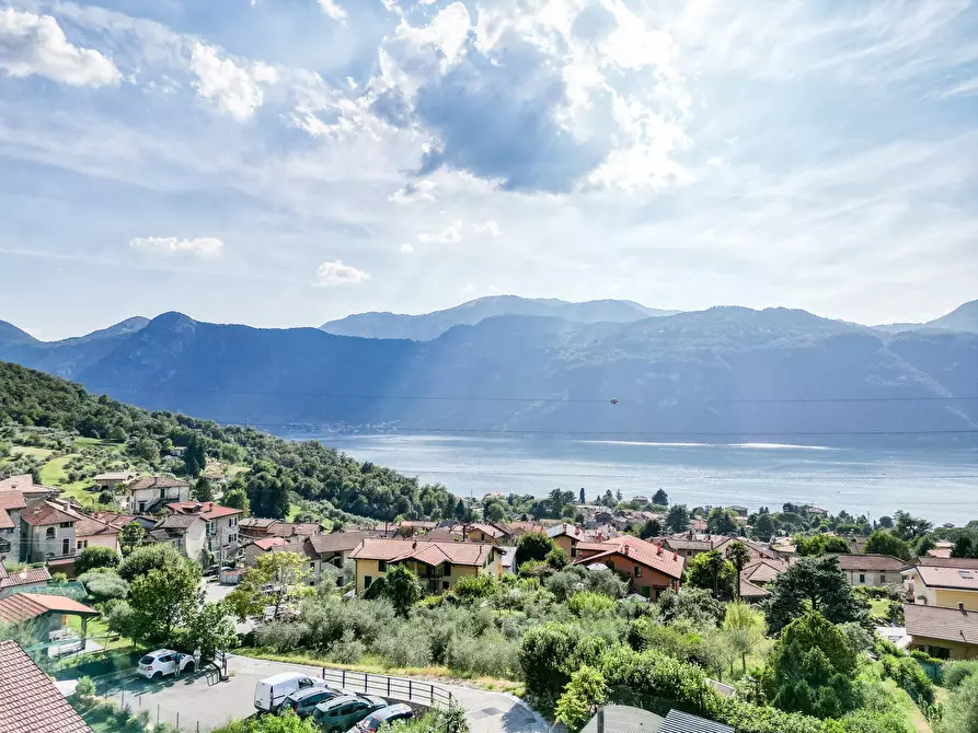 Immagine 1 di Terreno edificabile in vendita  a Lierna