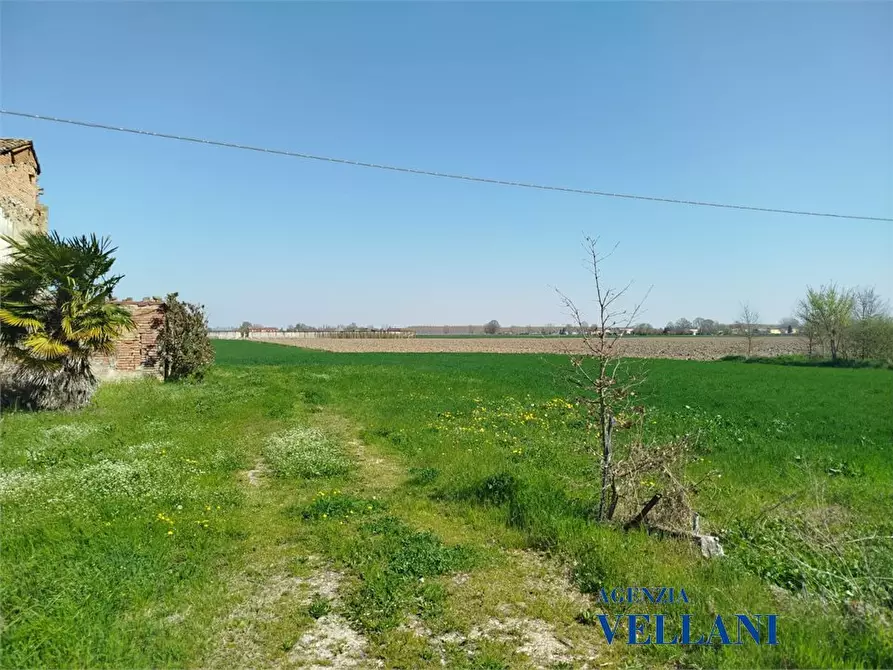 Immagine 1 di Terreno edificabile in vendita  a Novi Di Modena