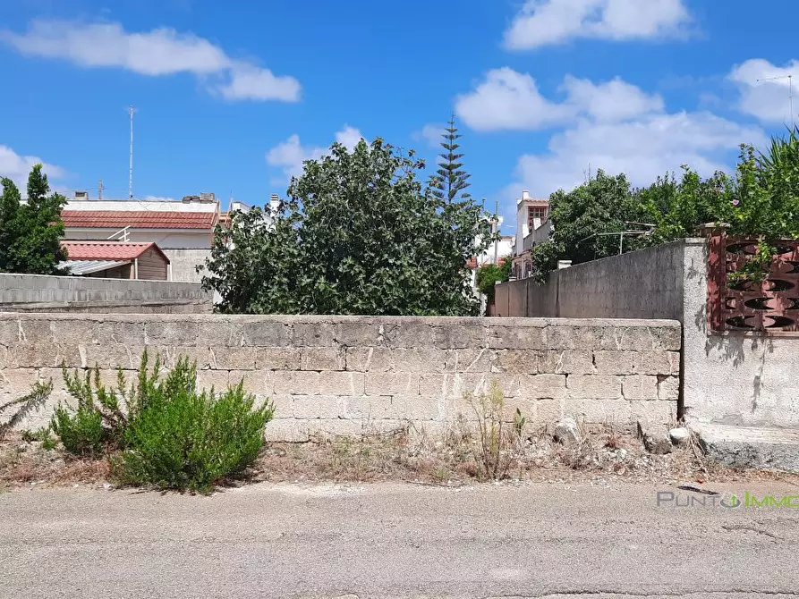 Immagine 10 di Terreno edificabile in vendita  10 a San Pietro Vernotico