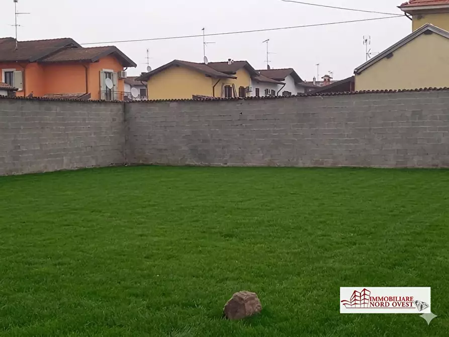 Immagine 2 di Terreno edificabile in vendita  a Gambolo'