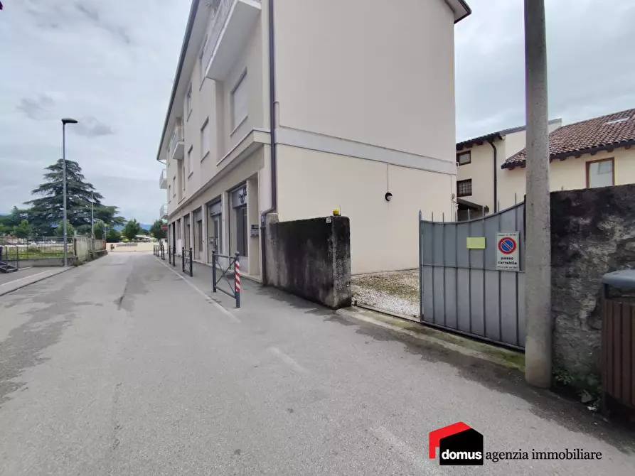 Immagine 2 di Terreno edificabile in vendita  a Thiene