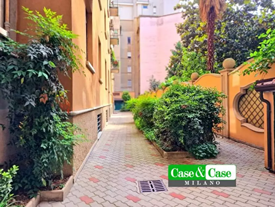 Immagine 6 di Appartamento in vendita  a Milano