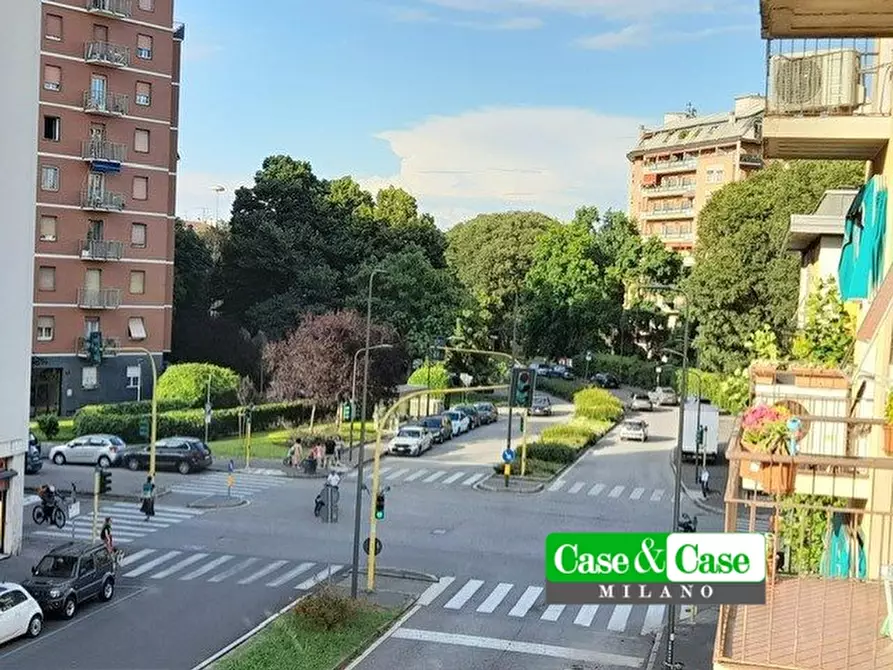 Immagine 1 di Appartamento in vendita  3 a Milano