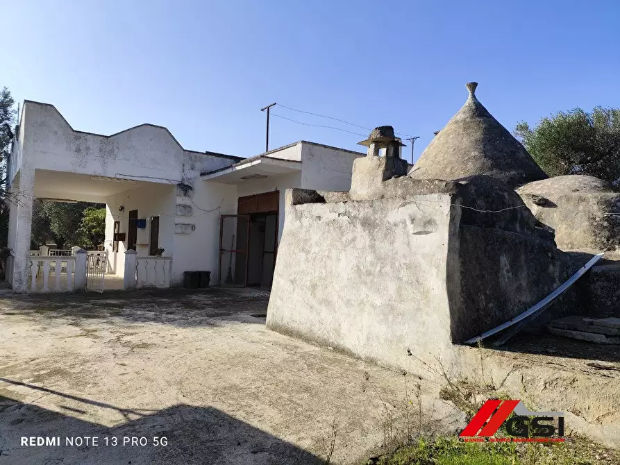 Immagine 5 di Rustico / casale in vendita  SN a Latiano
