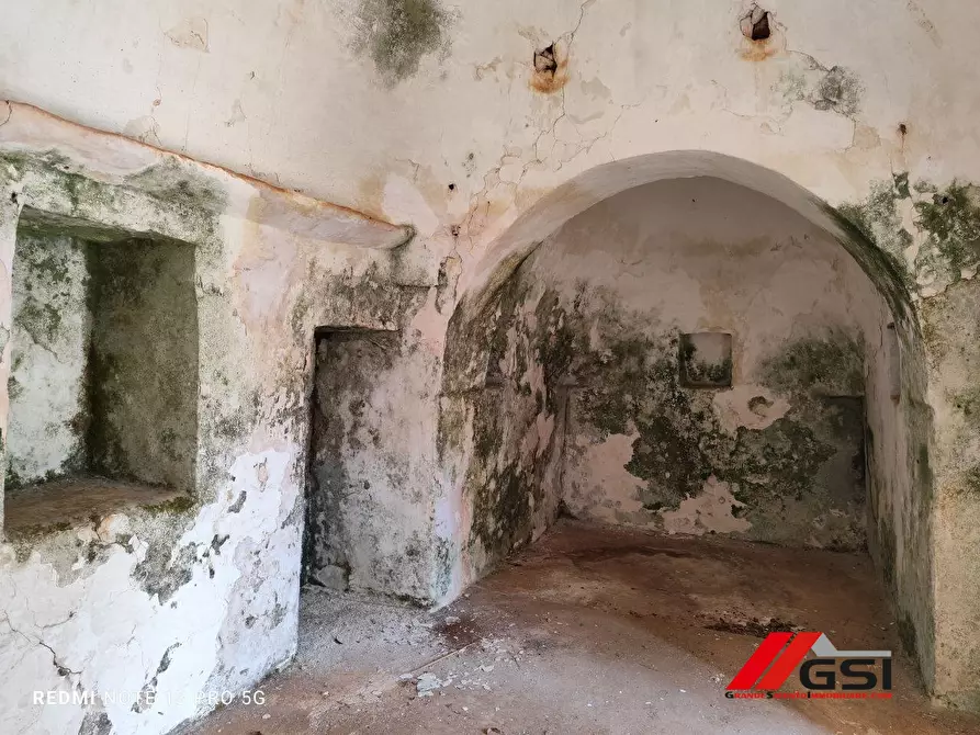 Immagine 7 di Rustico / casale in vendita  sn a Latiano