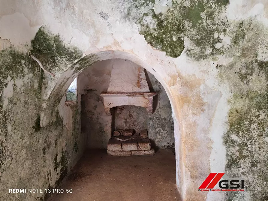 Immagine 9 di Rustico / casale in vendita  sn a Latiano