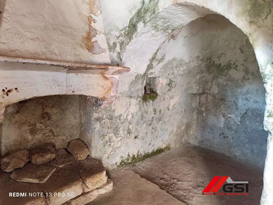 Immagine 8 di Rustico / casale in vendita  sn a Latiano