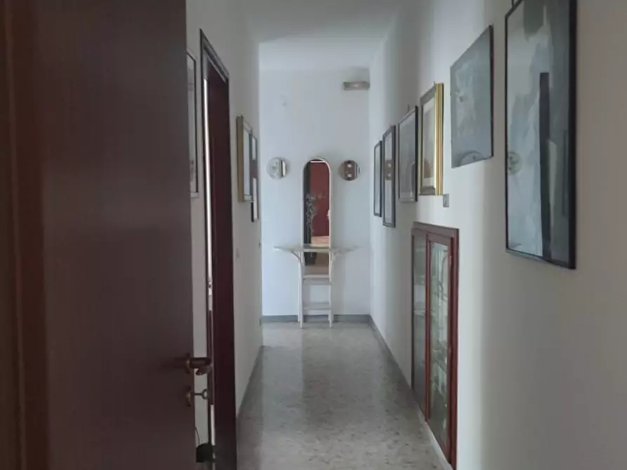 Immagine 8 di Ufficio in vendita  8A a Bari