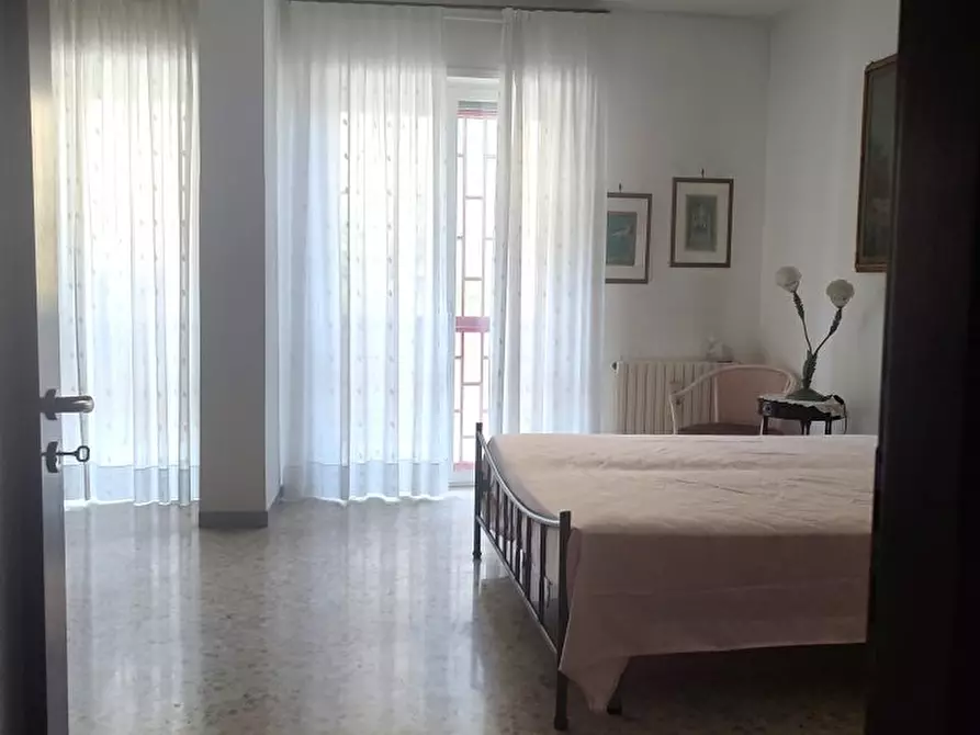 Immagine 2 di Ufficio in vendita  8A a Bari