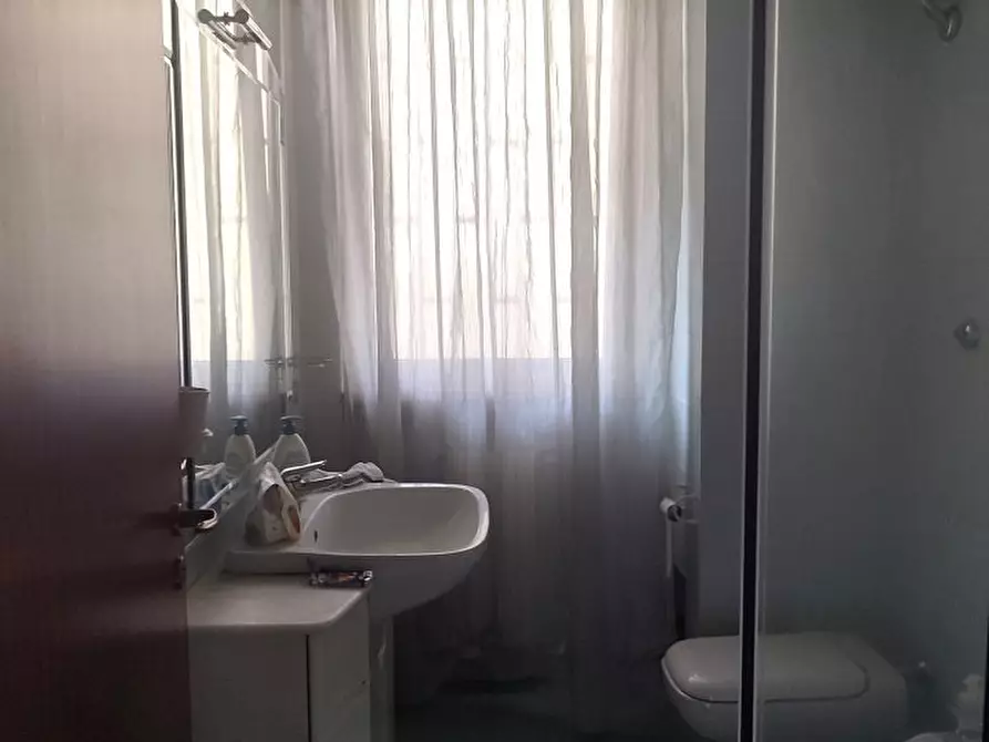 Immagine 10 di Ufficio in vendita  8A a Bari