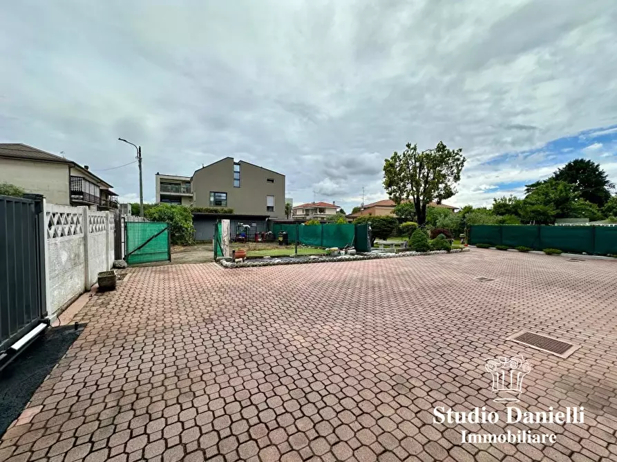 Immagine 8 di Ufficio in vendita  80 a Cesano Maderno