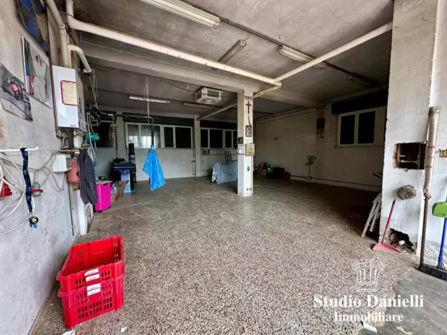 Immagine 2 di Ufficio in vendita  80 a Cesano Maderno