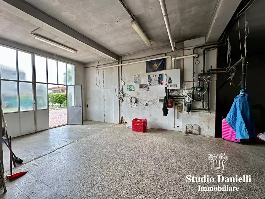 Immagine 4 di Ufficio in vendita  80 a Cesano Maderno