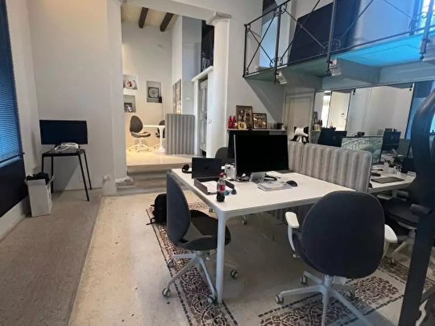 Immagine 6 di Ufficio in vendita  10 a Carate Brianza