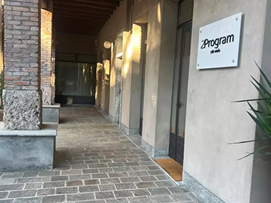 Immagine 3 di Ufficio in vendita  10 a Carate Brianza