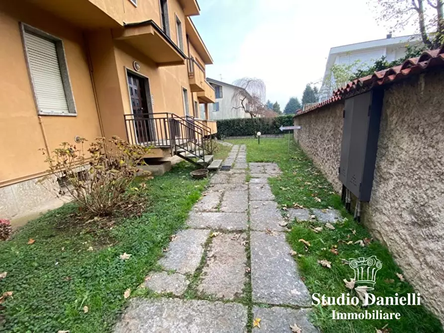 Immagine 8 di Ufficio in vendita  6 a Carate Brianza