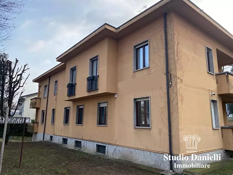 Immagine 2 di Ufficio in vendita  6 a Carate Brianza