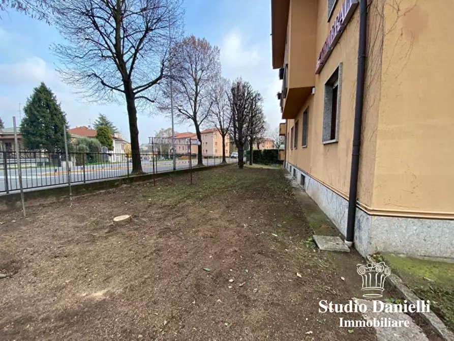 Immagine 5 di Ufficio in vendita  6 a Carate Brianza