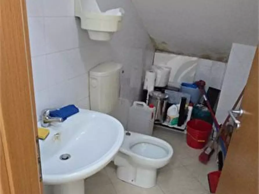 Immagine 6 di Ufficio in vendita  a Alcamo