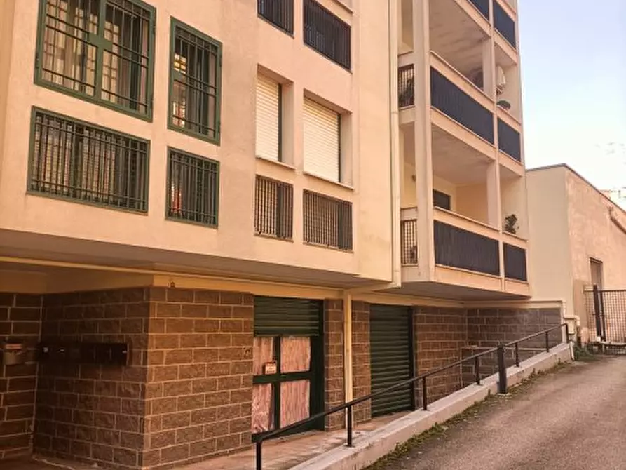 Immagine 2 di Negozio in vendita  44 a Acquaviva Delle Fonti