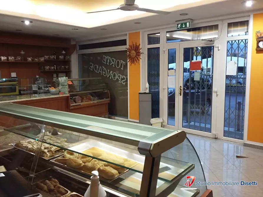 Immagine 3 di Ufficio in vendita  46 C a Ceto