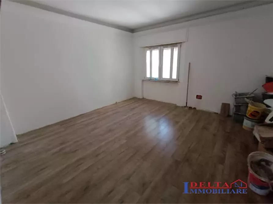 Immagine 9 di Ufficio in vendita  a Rosignano Marittimo