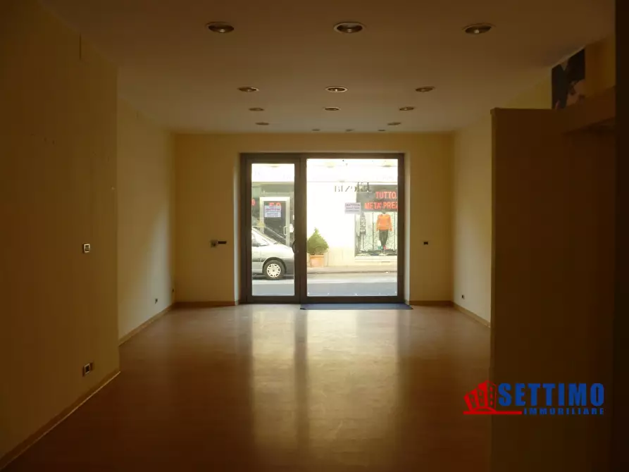 Immagine 3 di Ufficio in vendita  95 a Santa Teresa Di Riva