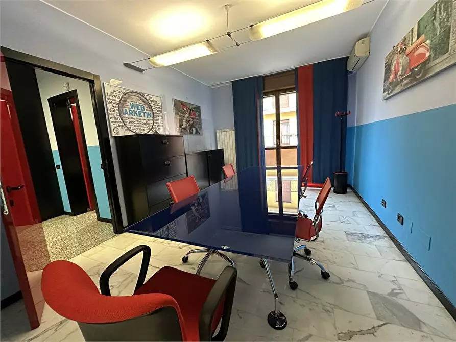 Immagine 9 di Ufficio in vendita  a Parabiago
