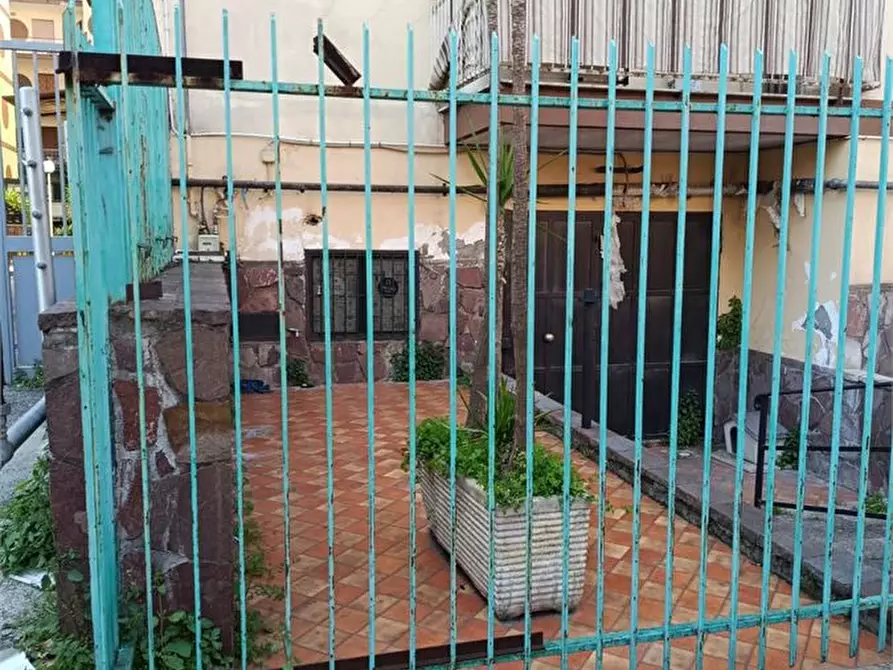 Immagine 1 di Ufficio in vendita  a Volla