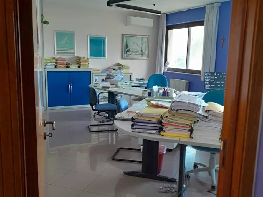 Immagine 3 di Ufficio in affitto  a Ragusa