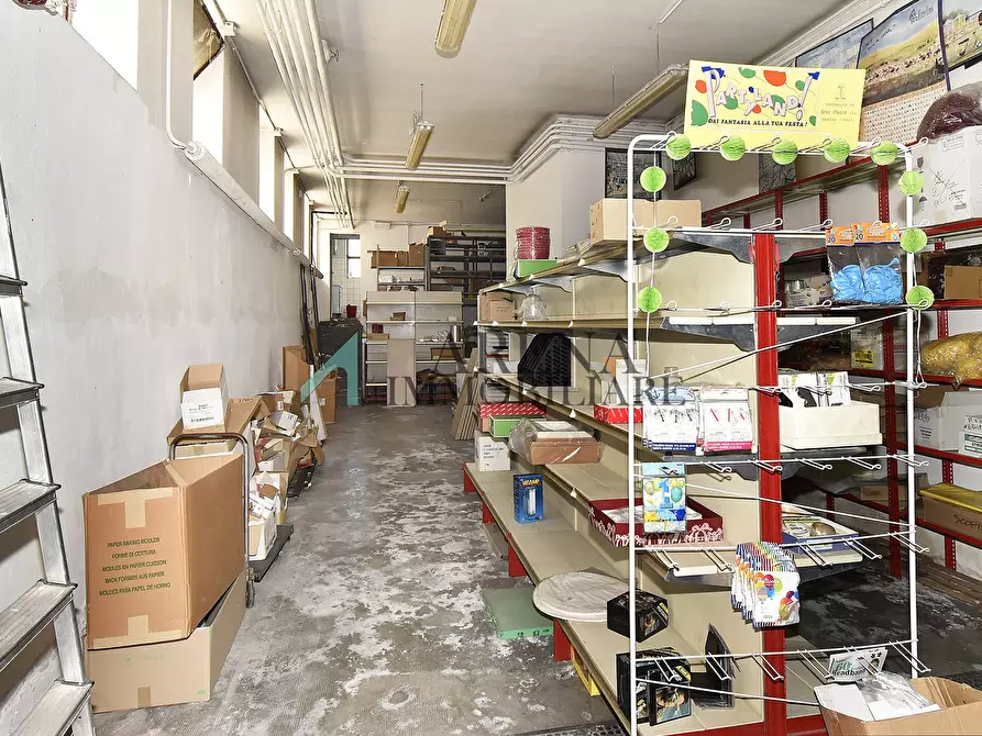 Immagine 5 di Ufficio in vendita  10 a Milano