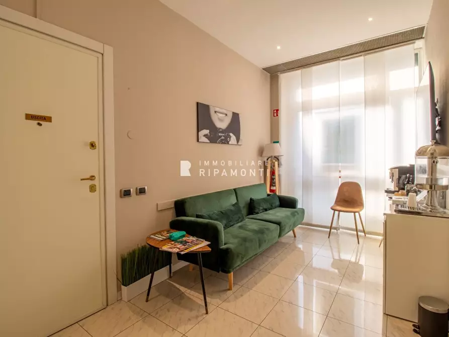 Immagine 2 di Ufficio in vendita  11 a Lecco