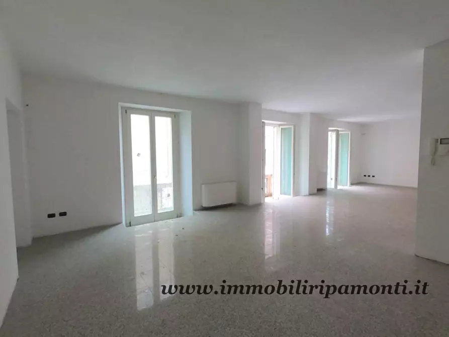 Immagine 9 di Ufficio in vendita  3 a Lecco