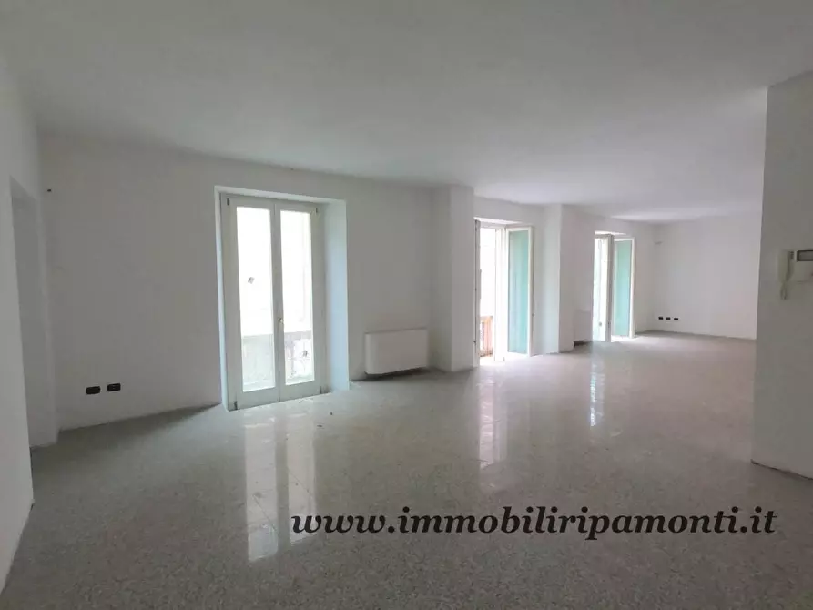 Immagine 7 di Ufficio in vendita  3 a Lecco