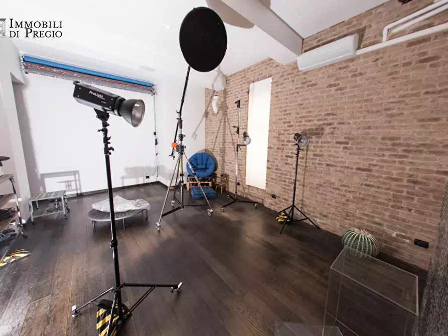 Immagine 10 di Ufficio in vendita  a Milano