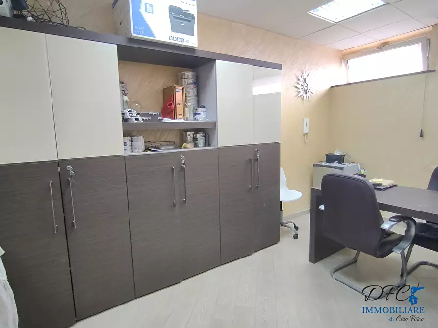 Immagine 3 di Ufficio in vendita  a Caivano
