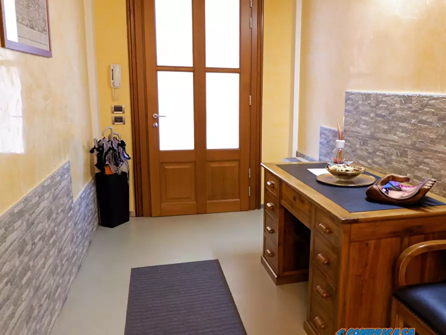 Immagine 10 di Ufficio in vendita  a Este