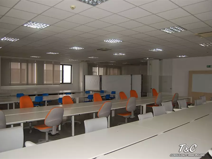 Immagine 6 di Ufficio in vendita  34 a Grugliasco